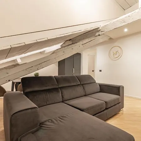 Apartment Brera Flat Near Duomo Milan